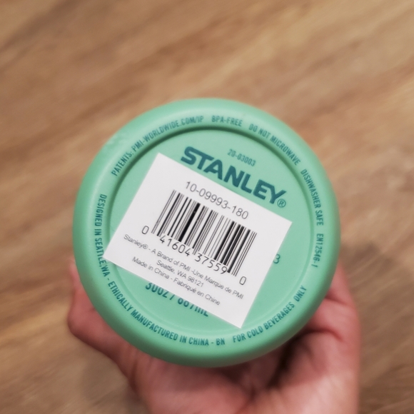 Stanley Tumbler - Picture 2 of 7